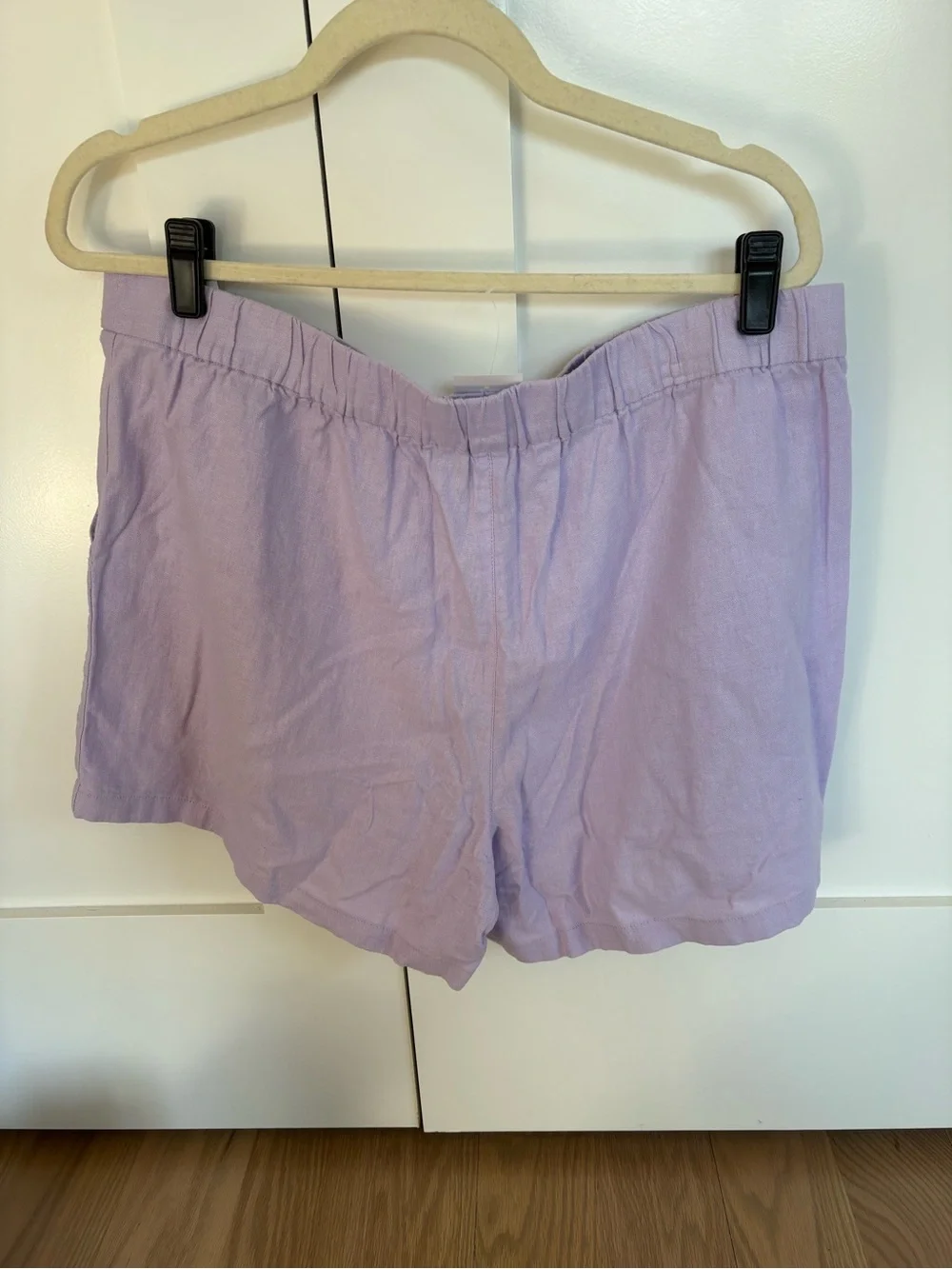 New J Crew Lilac Women’s Elastic-Waist Linen Shorts. Size LARGE